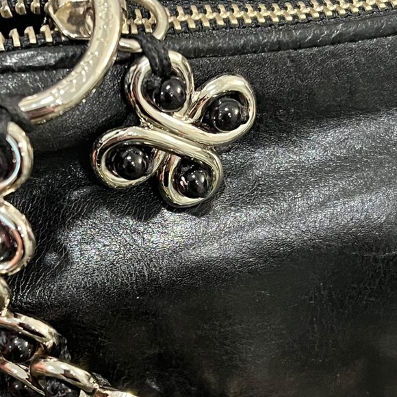 Elliott Lucca Black Leather Handbag With Silver Chain Strap & Zipper Closure - Picture 6 of 13